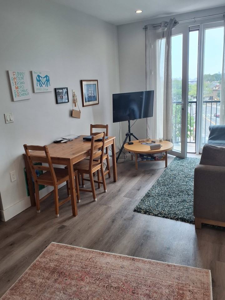 125 Kings Hwy #5J