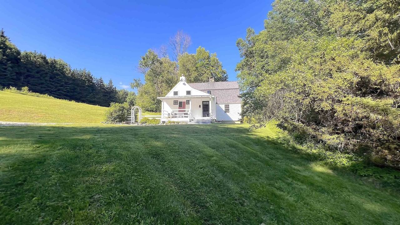 190 Scallop Dr - Photo 2 of 21