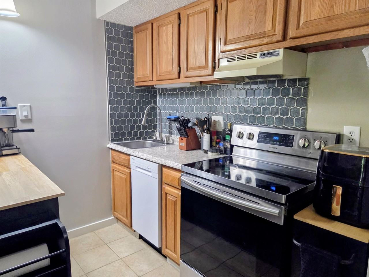 36 Lodge Rd #D203 - Photo 2 of 24
