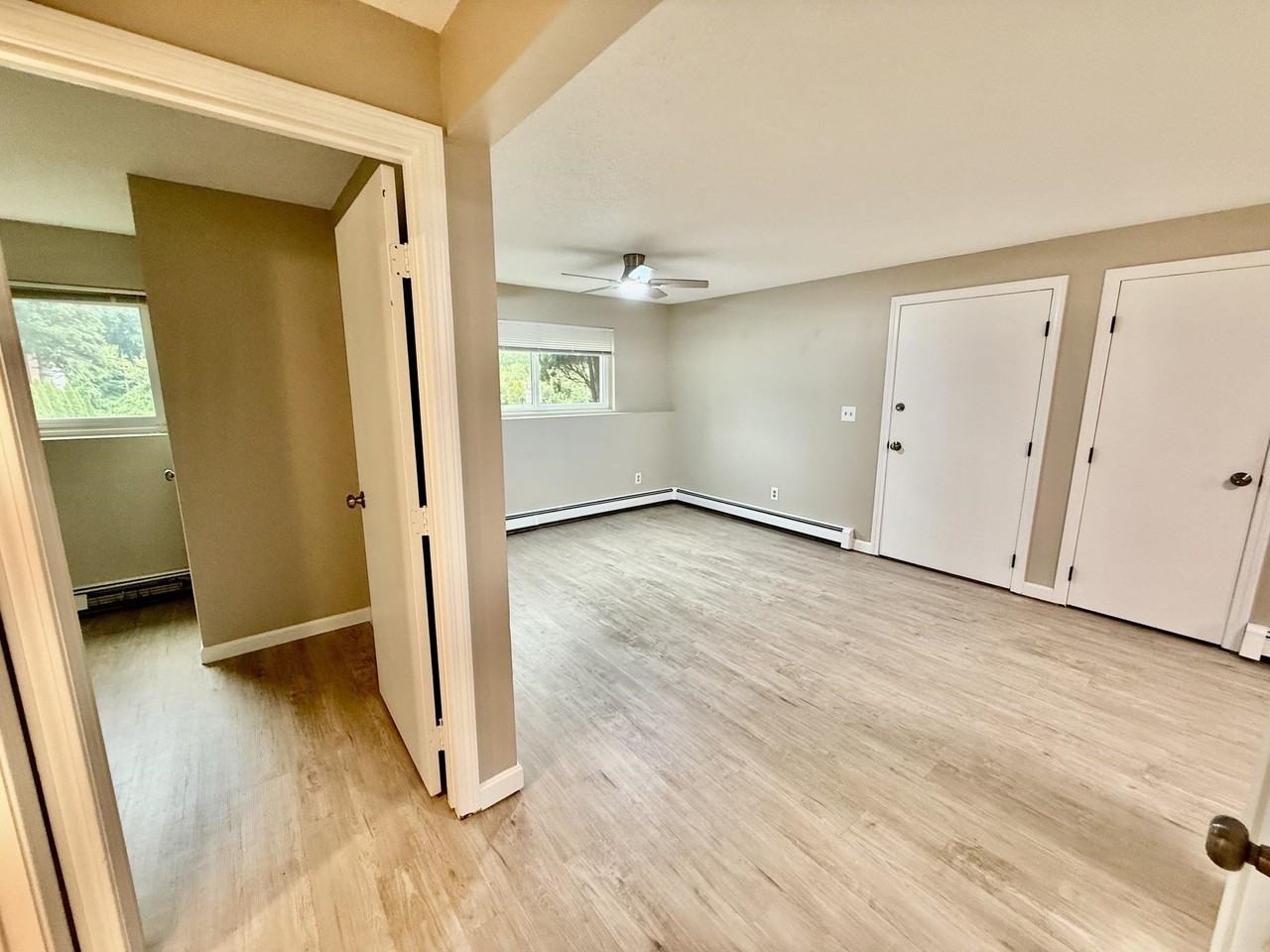 945 Mammoth Rd #1S - Photo 5 of 22