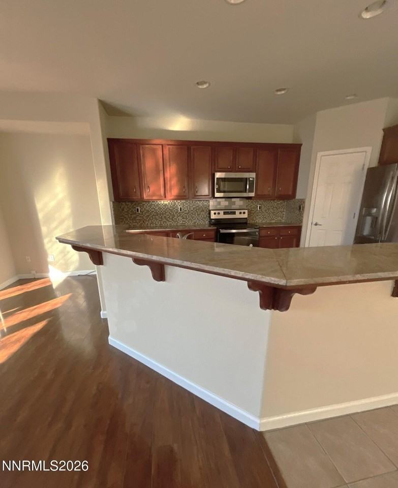 2441 Hibernica Ln - Photo 2 of 3