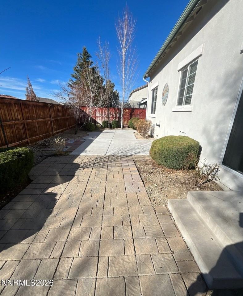 2441 Hibernica Ln - Photo 3 of 3
