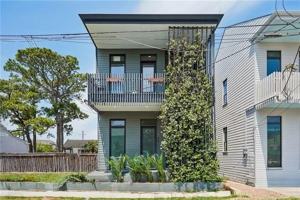 featured image of 3611 Marais St