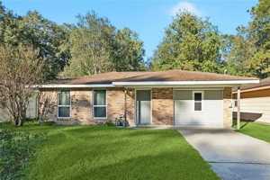 featured image of 447 Magnolia St