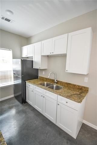12214 Sydney Square Dr #7 - Photo 5 of 7