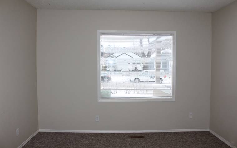 1115 Avenue C N #MAIN - Photo 3 of 12