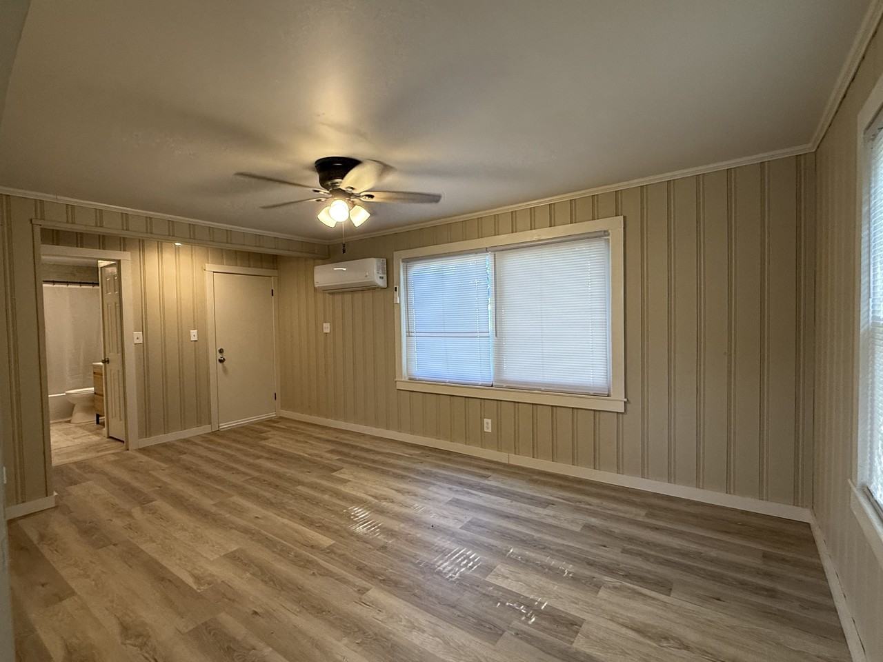 937 937 Vine Street RearN/A #1 - Photo 3 of 16