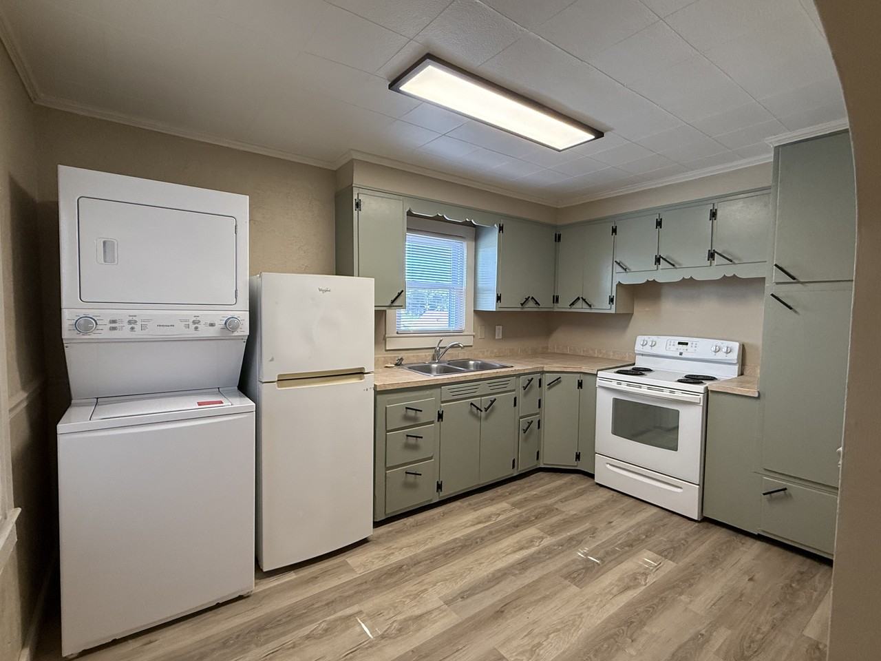 937 937 Vine Street RearN/A #1 - Photo 5 of 16