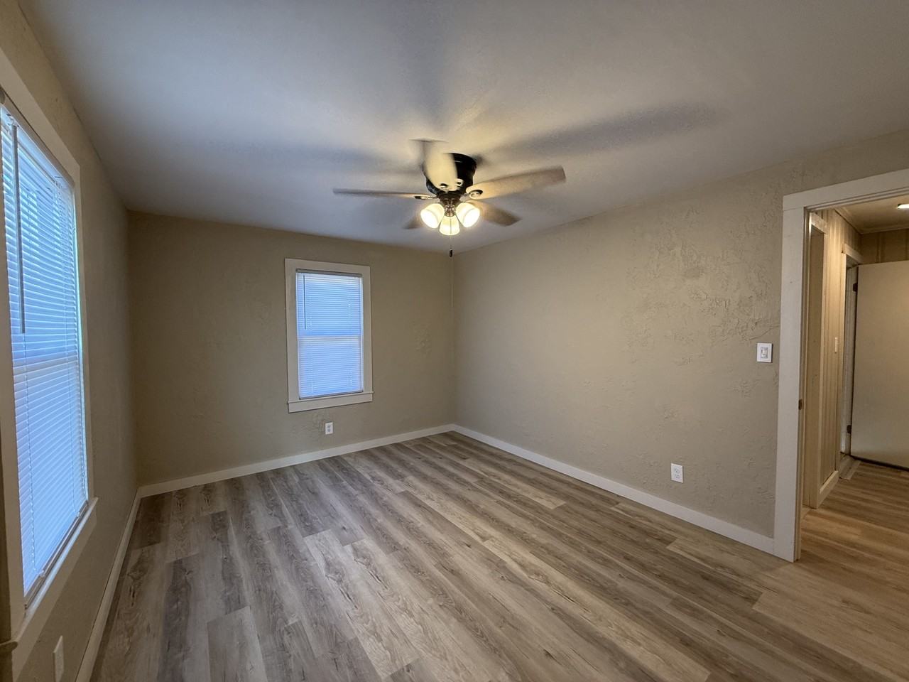 937 937 Vine Street RearN/A #1 - Photo 6 of 16