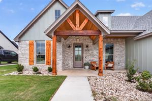 featured image of 2604 Candlestick Dr