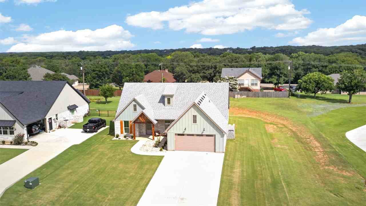 2604 Candlestick Dr - Photo 3 of 33