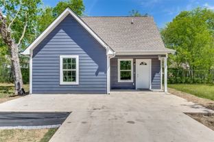 1306 Foley St - Photo 1 of 1