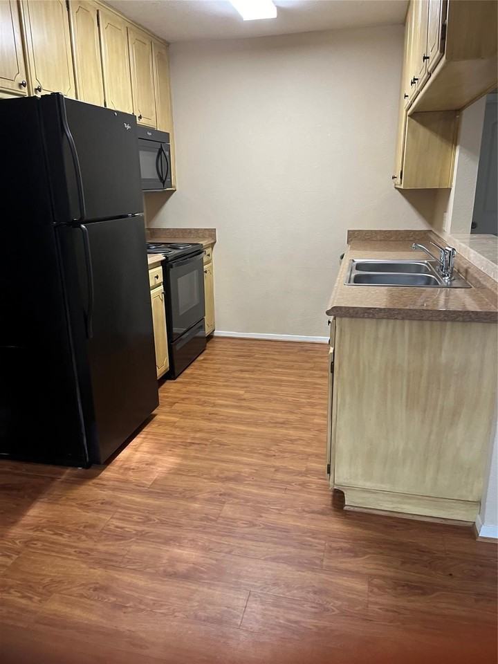 7742 County Road 2307 - Photo 4 of 13