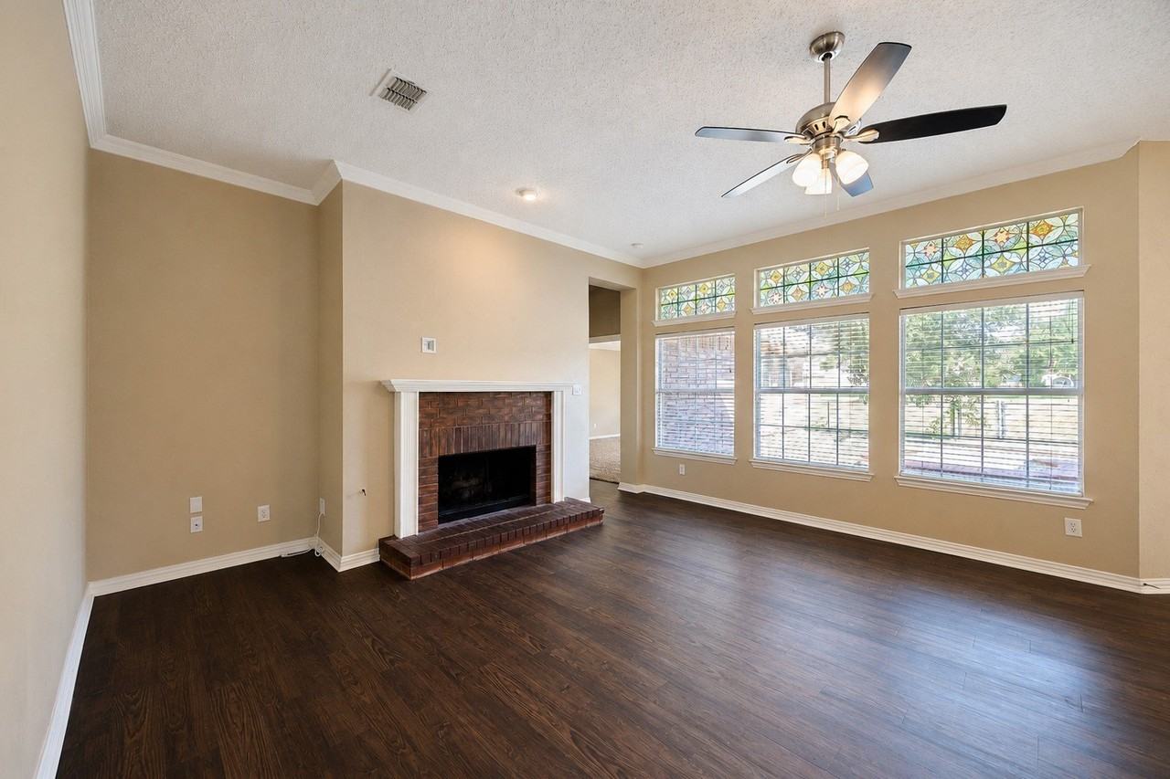 5605 Belle Chasse Ln - Photo 3 of 37