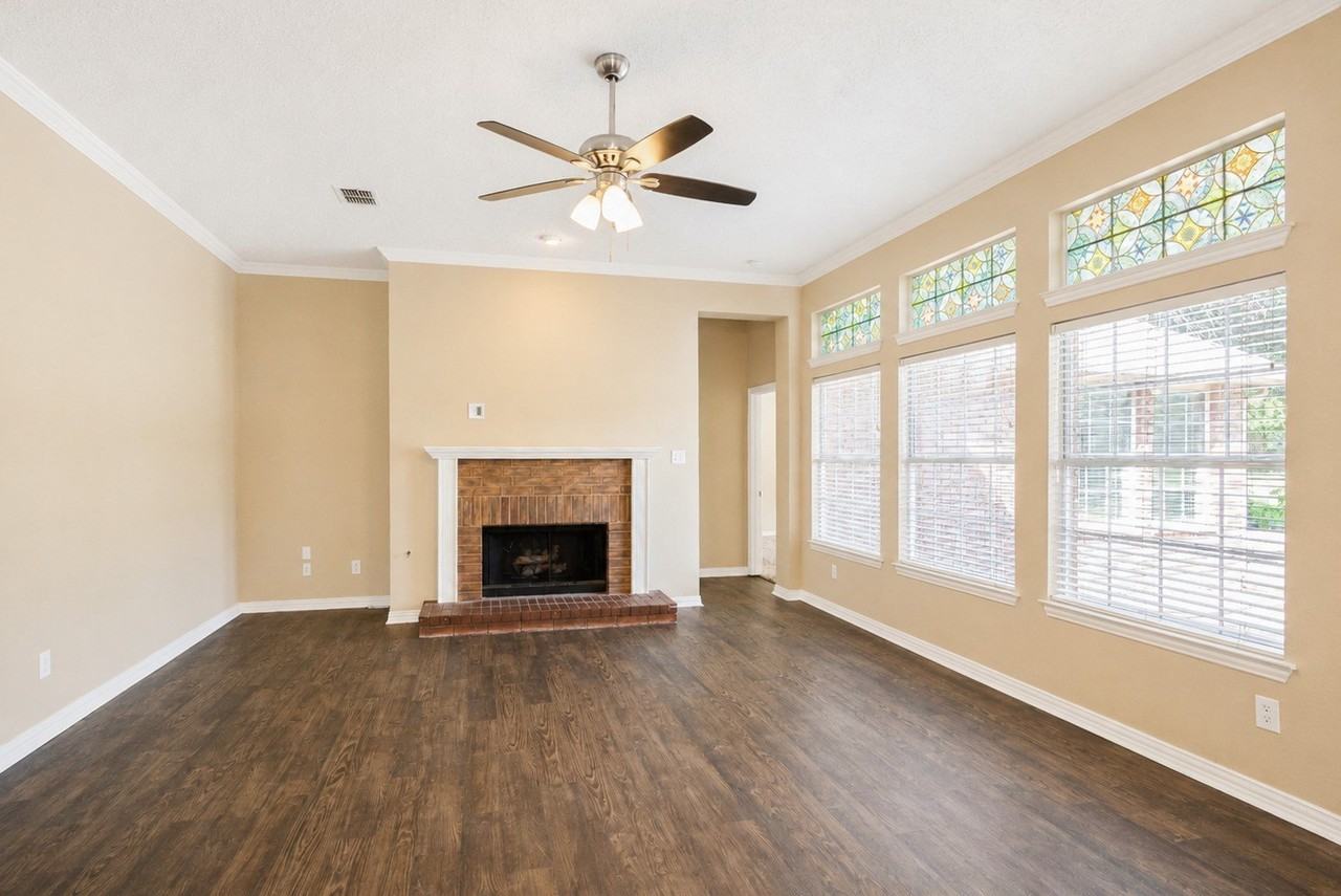 5605 Belle Chasse Ln - Photo 6 of 37