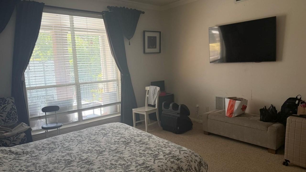 921 Parker Dr - Photo 4 of 13