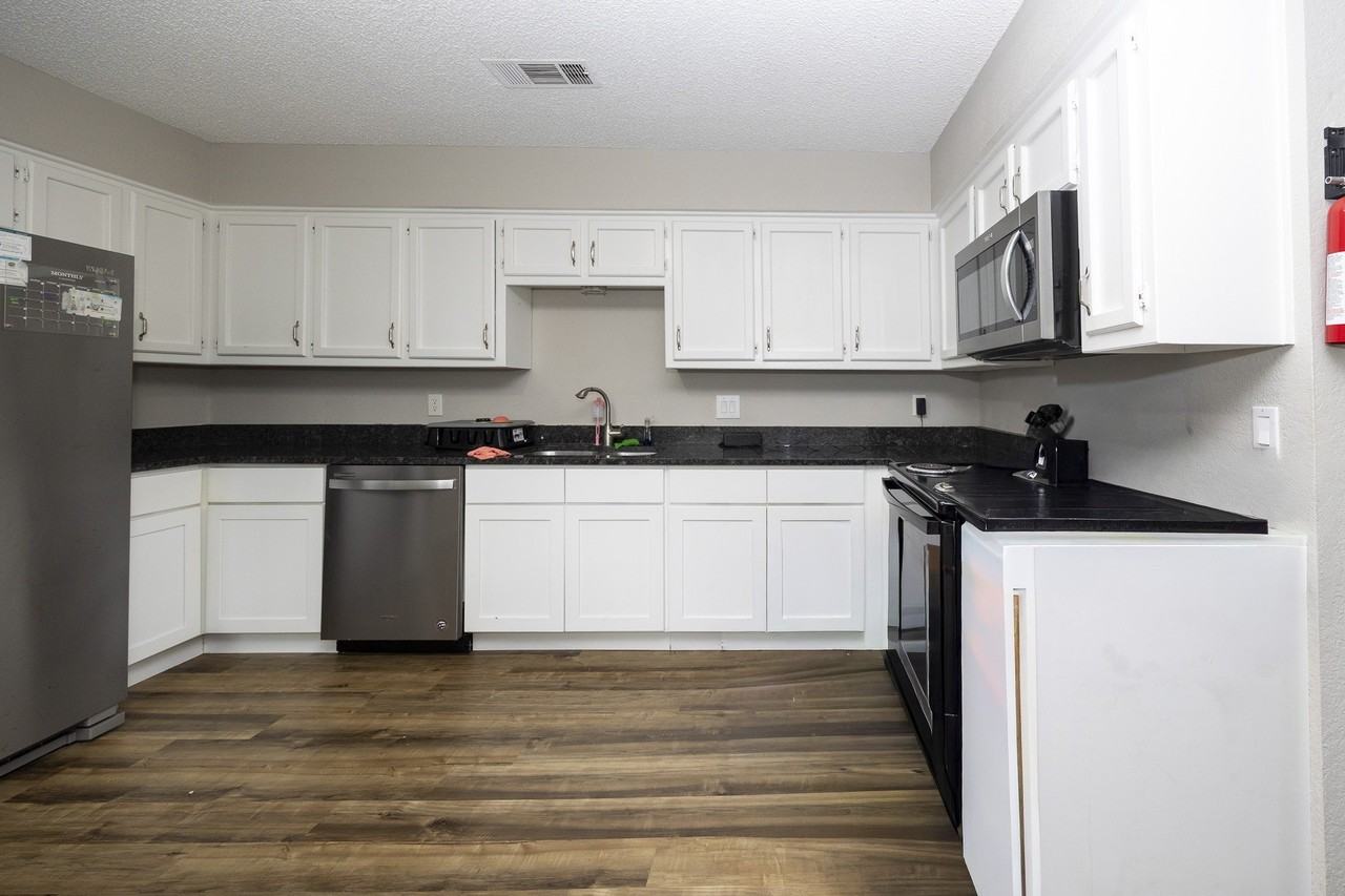 613 N Cherry St #A - Photo 5 of 11