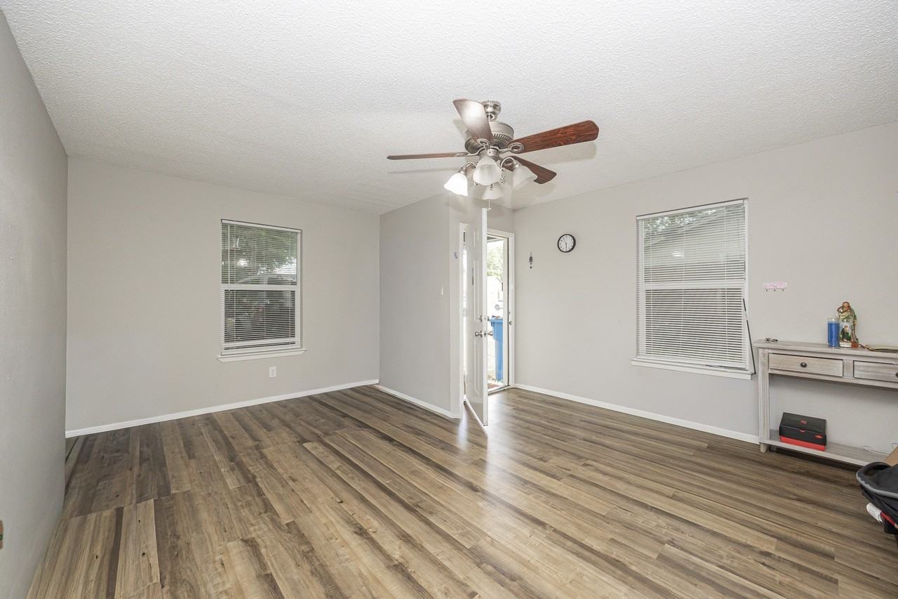 613 N Cherry St #A - Photo 3 of 11