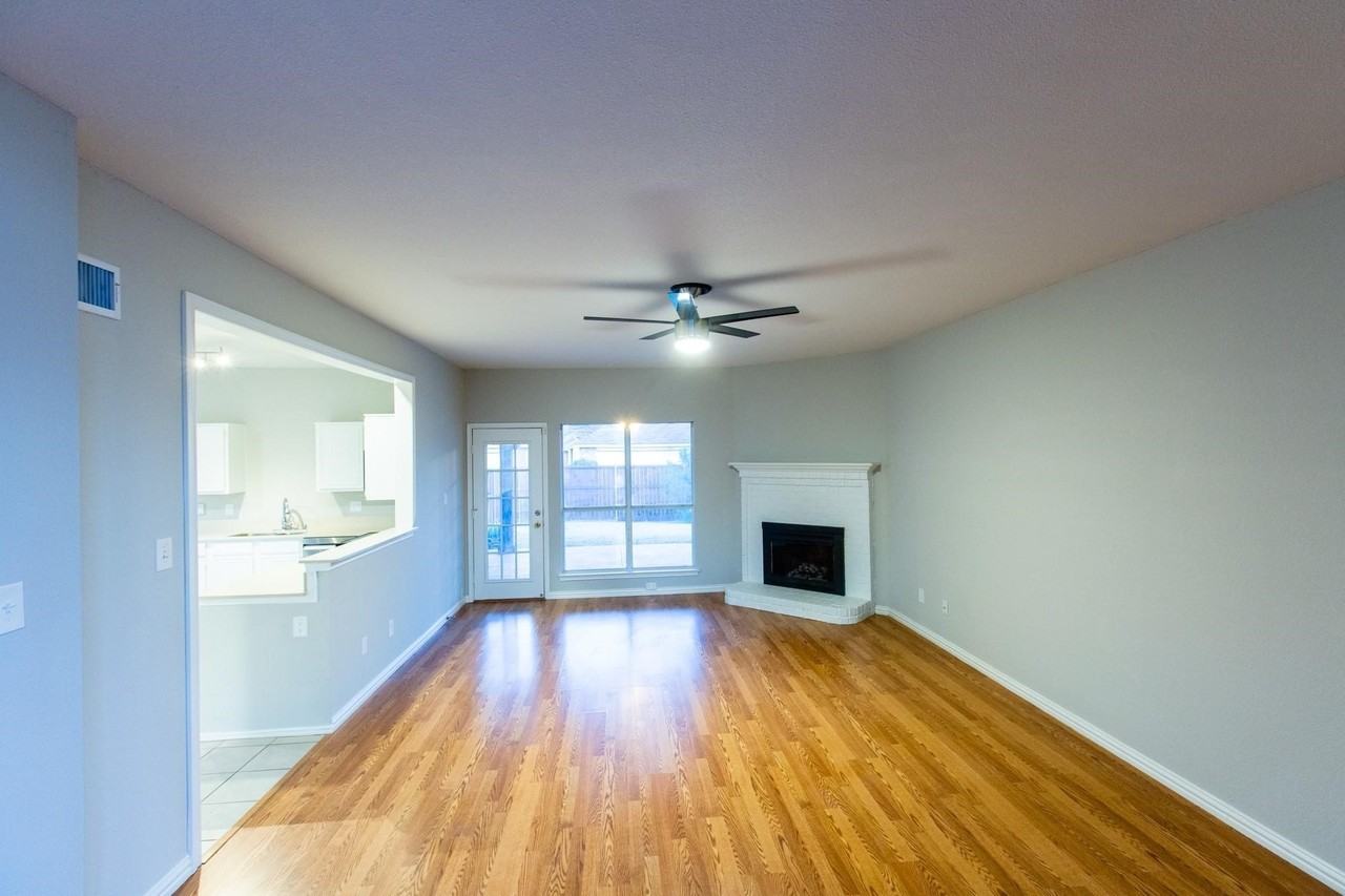 7892 Maiden Ln - Photo 6 of 28