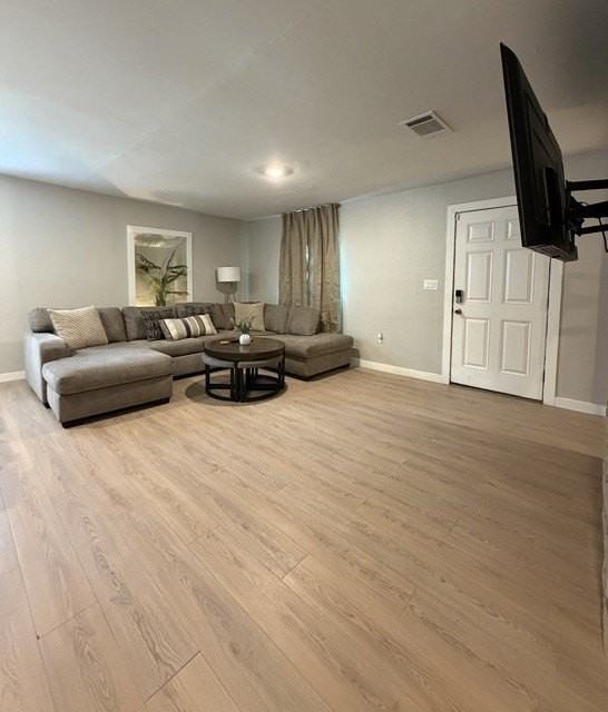 1406 Mentor Ave - Photo 3 of 27