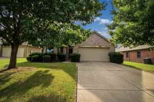 featured image of 215 Wooded Creek Ave