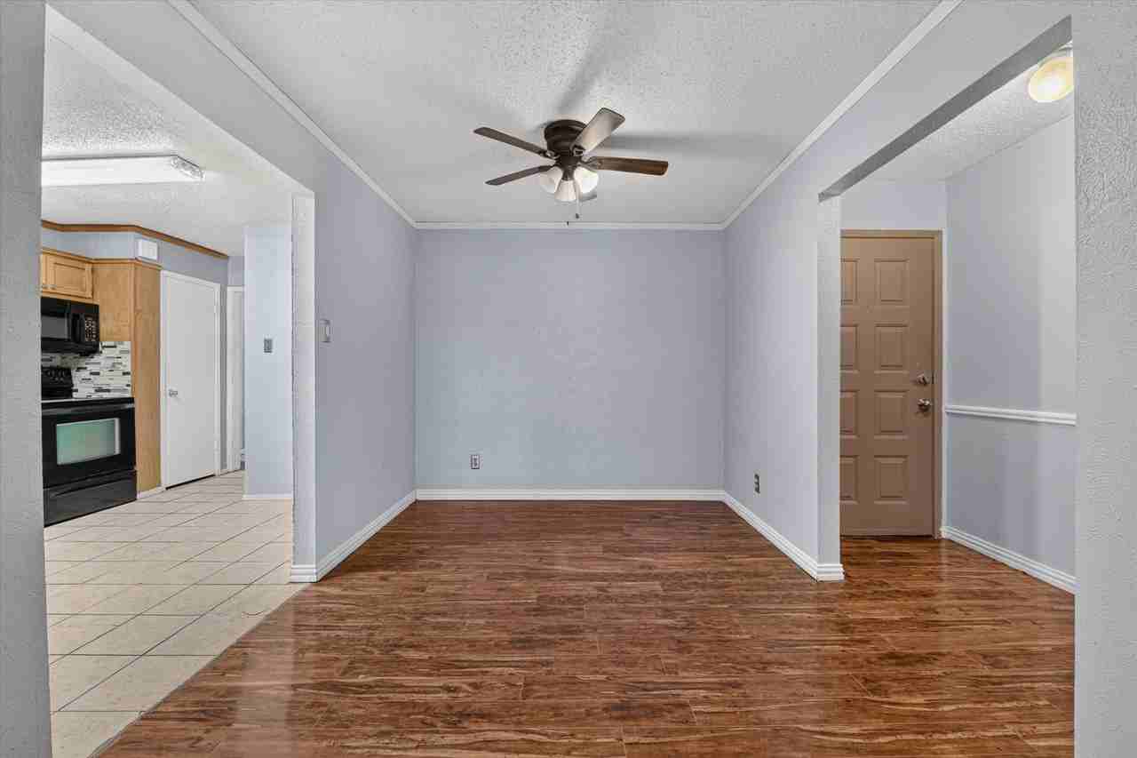 210 Nettletree St - Photo 7 of 19