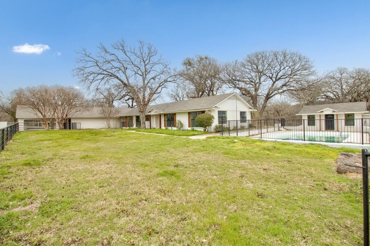 3700 Moseley Rd - Photo 4 of 38