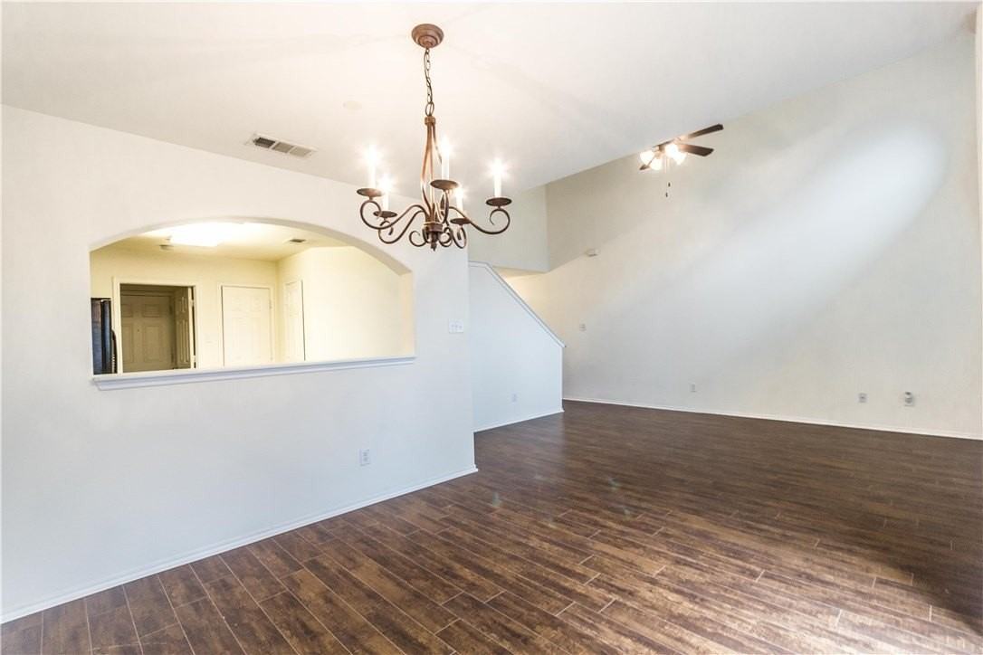 10371 Darkwood Dr - Photo 5 of 33