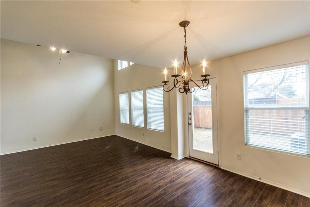 10371 Darkwood Dr - Photo 6 of 33
