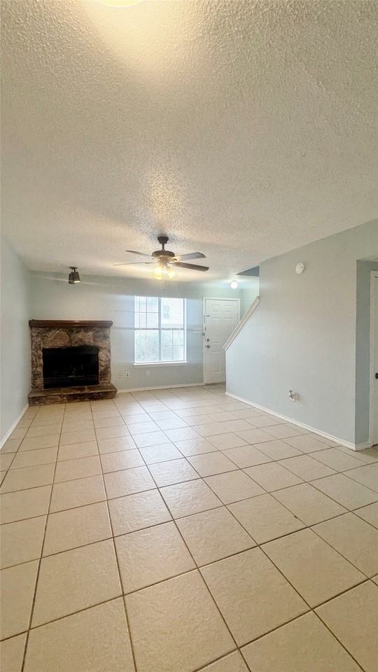 2817 Wimbledon Ct #A - Photo 2 of 11