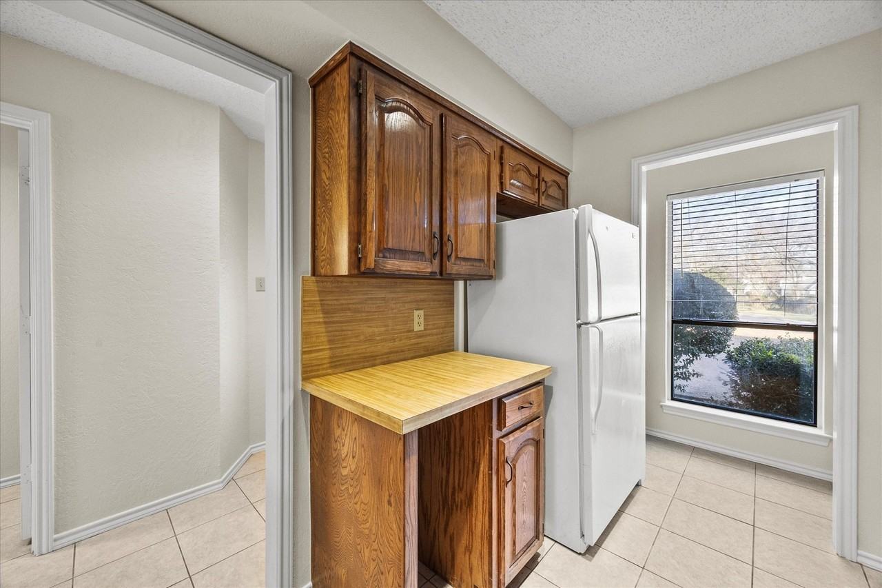 408 S Fannin St #B - Photo 7 of 21