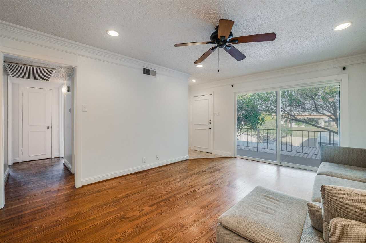5325 Fleetwood Oaks Ave #253 - Photo 3 of 12
