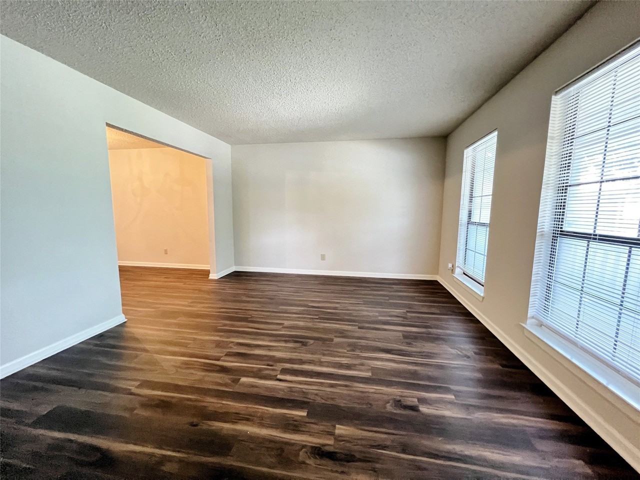 2019 Longmeadow Ct - Photo 3 of 19