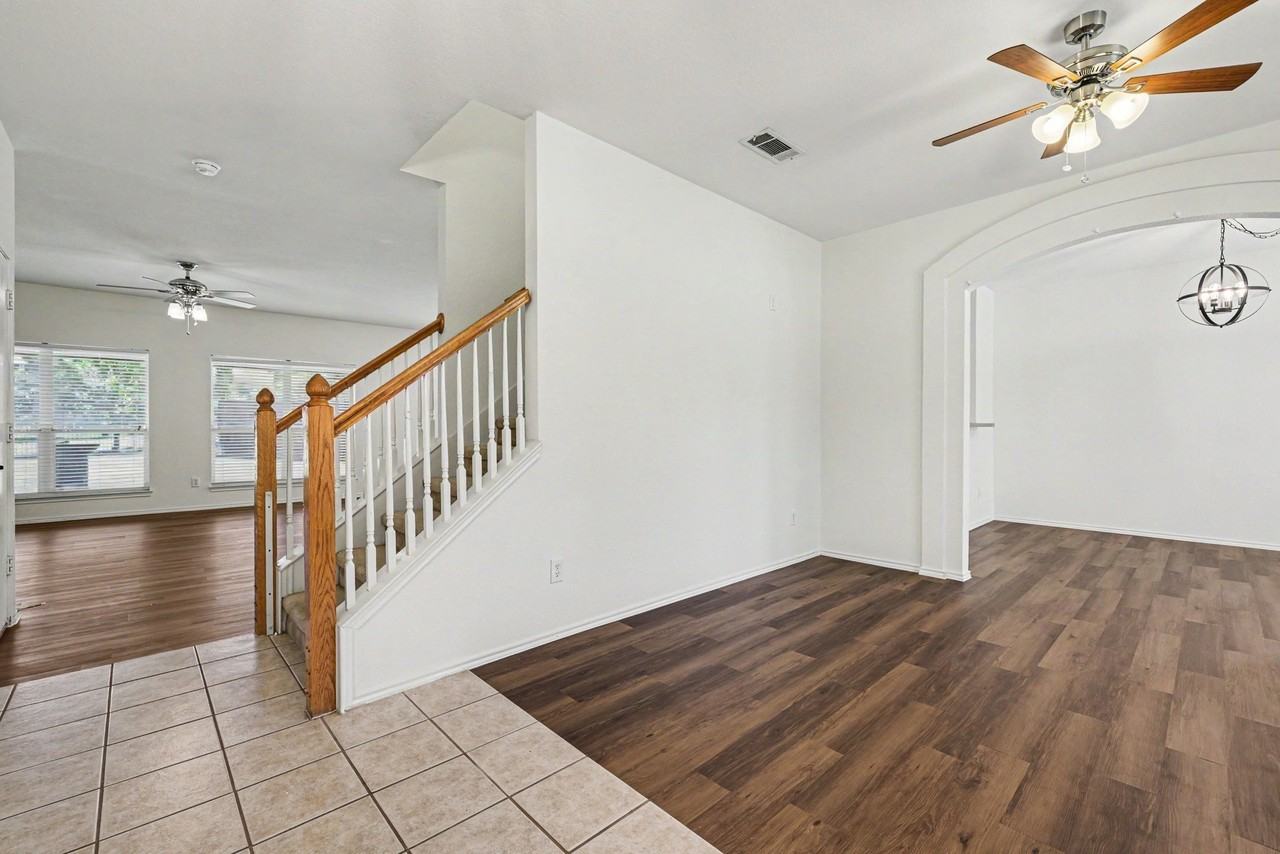 5506 San Marino Dr - Photo 6 of 30