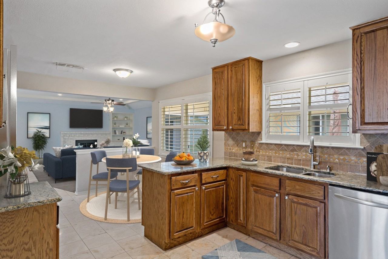 10141 Fieldfare Ct - Photo 3 of 10