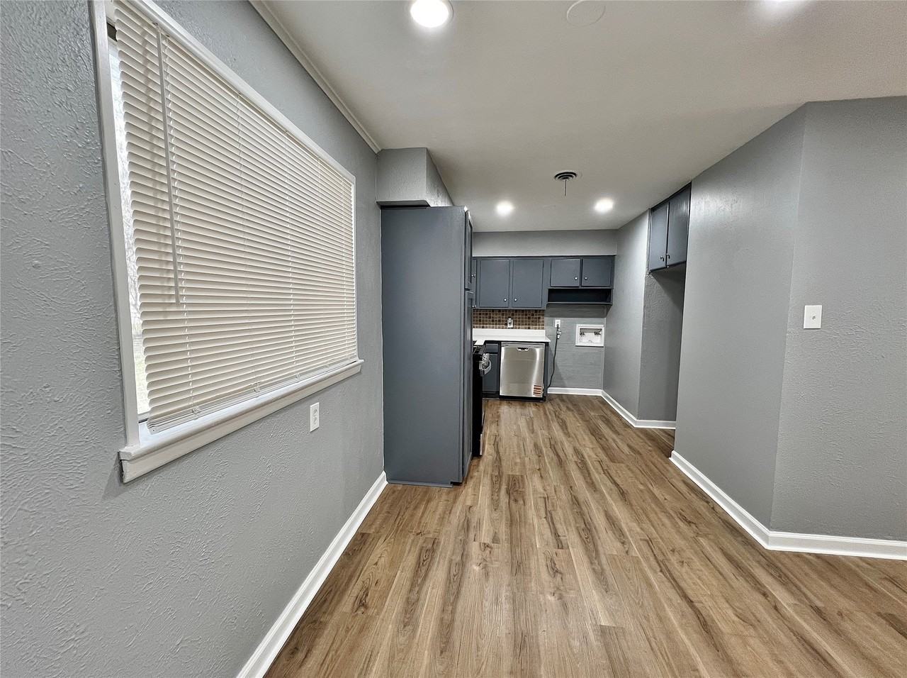714 Cranbrook Ln - Photo 5 of 17