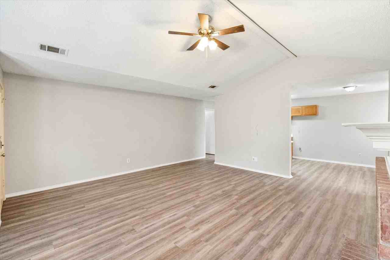 1217 Hidden Creek Dr - Photo 6 of 25