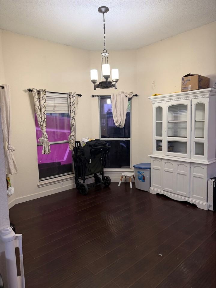 1137 Robin Cir - Photo 7 of 23