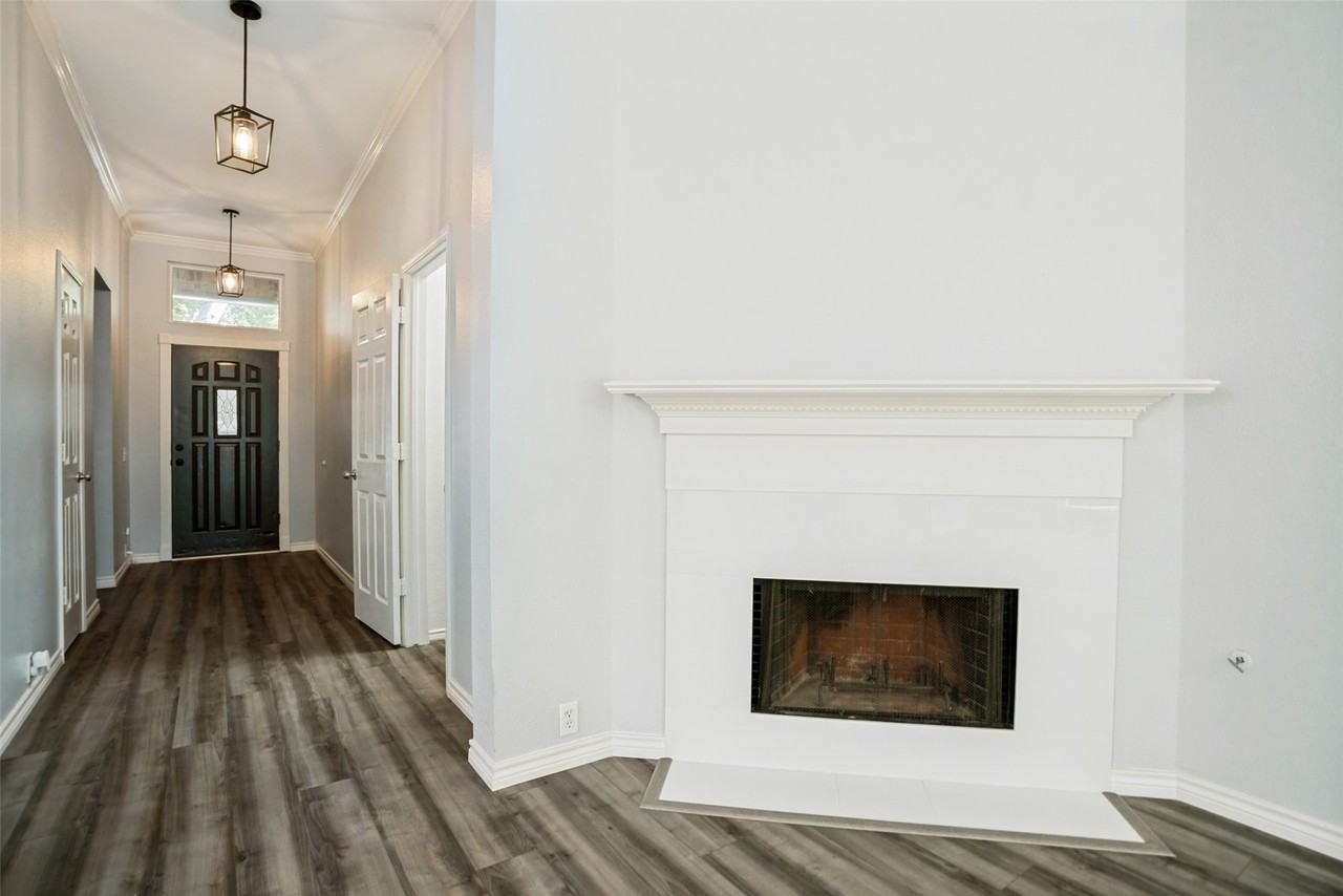 5905 Sandalwood Dr - Photo 3 of 25