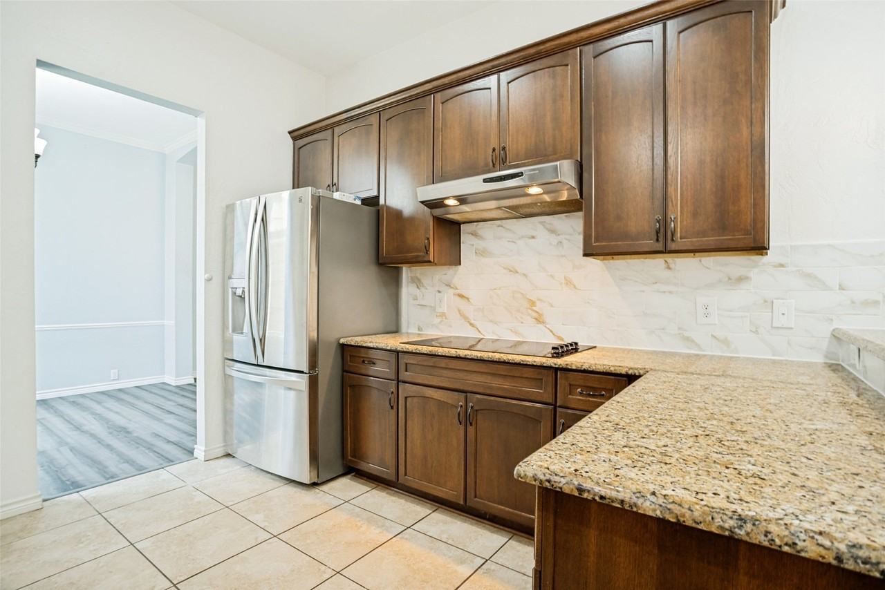 5905 Sandalwood Dr - Photo 7 of 25
