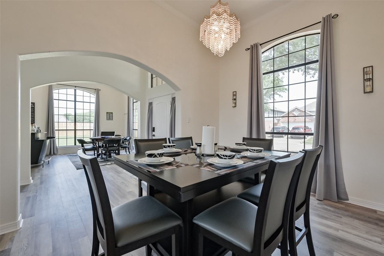 2735 Water Oak Dr - Photo 3 of 40