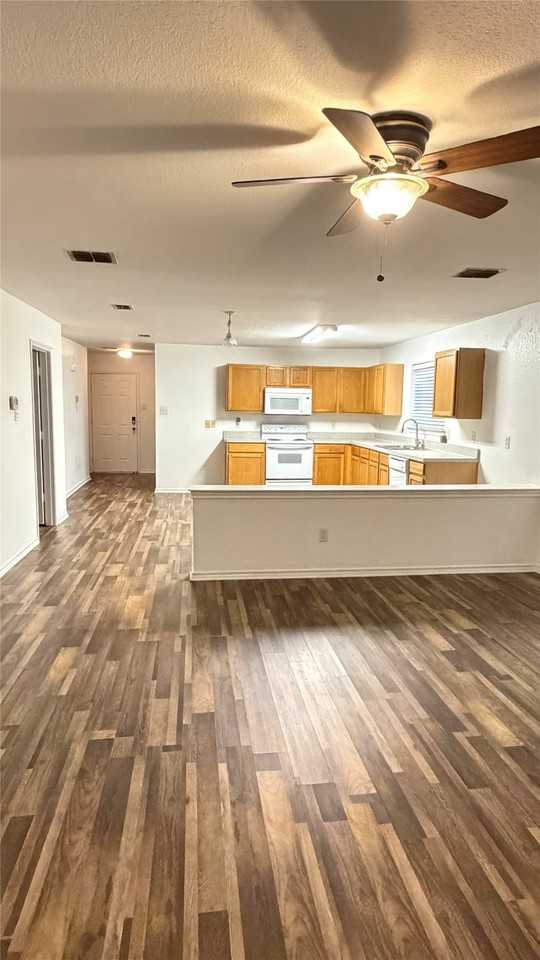 2603 Lookout Dr - Photo 3 of 11