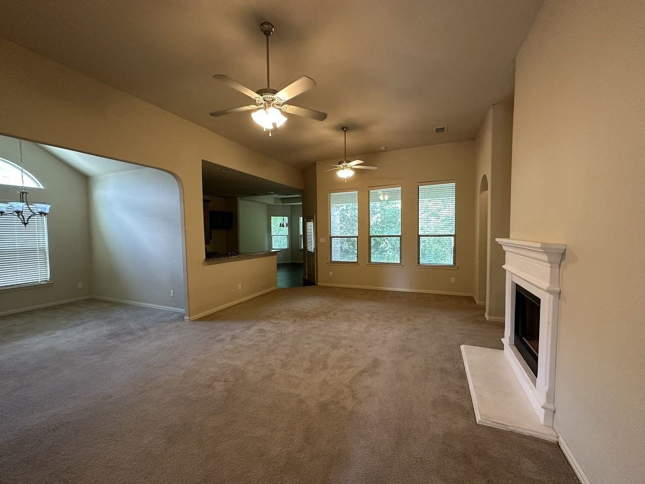 7420 Rose Crest Blvd - Photo 2 of 15