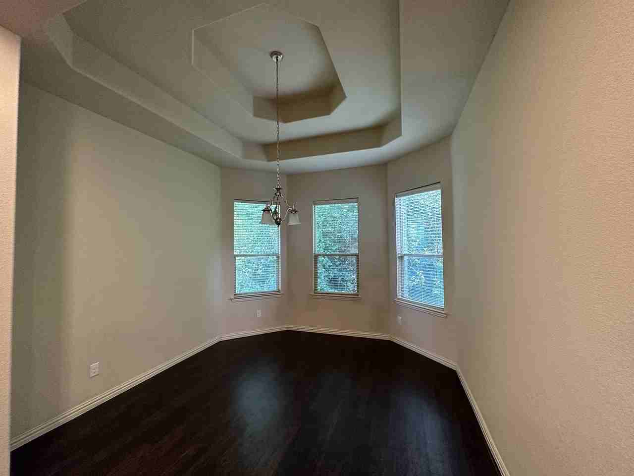 7420 Rose Crest Blvd - Photo 6 of 15