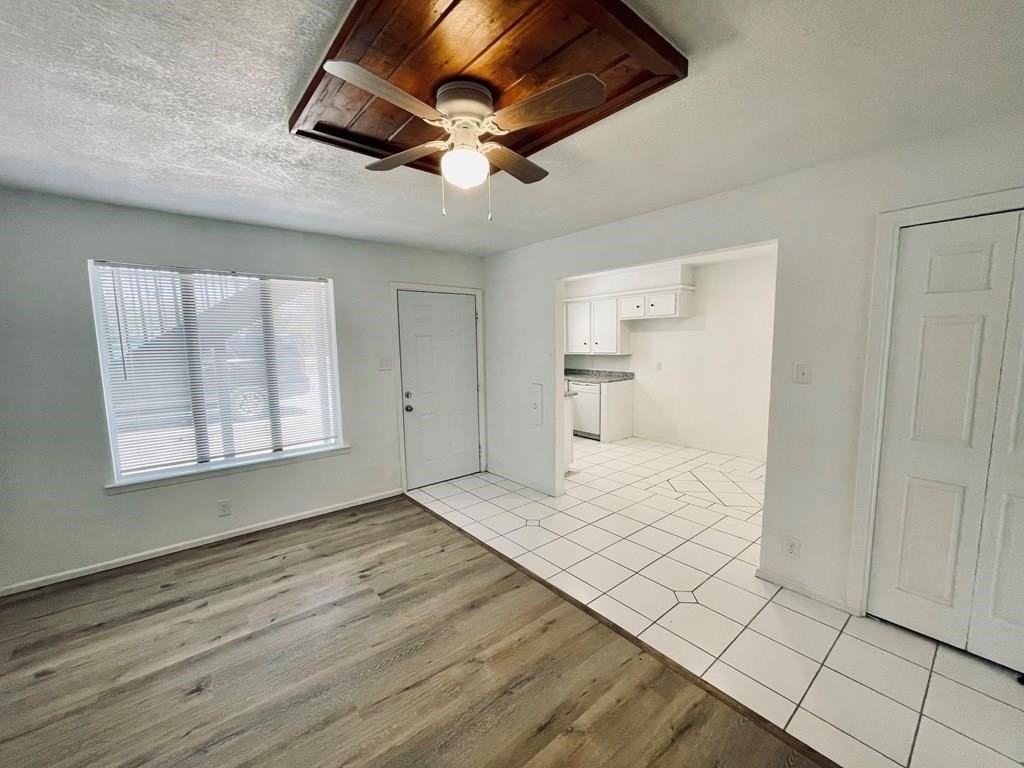 1203 Redwood Dr Apt A #A - Photo 4 of 12
