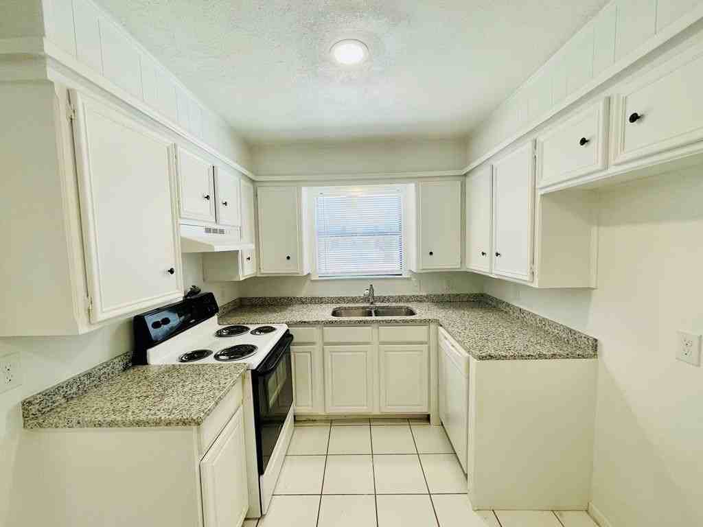 1203 Redwood Dr Apt A #A - Photo 5 of 12