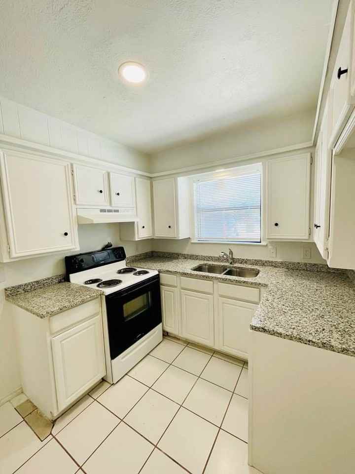 1203 Redwood Dr Apt A #A - Photo 6 of 12