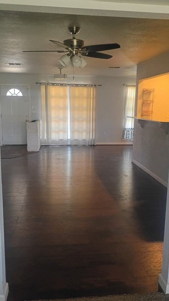312 Mcknight Dr - Photo 3 of 17