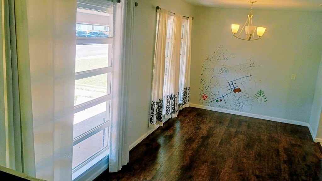 312 Mcknight Dr - Photo 4 of 17
