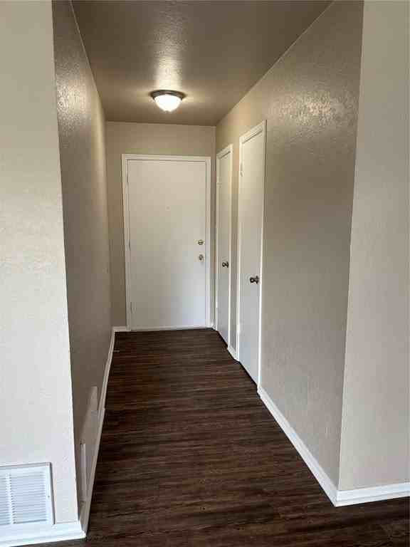 624 Sw 12th St - Photo 2 of 22